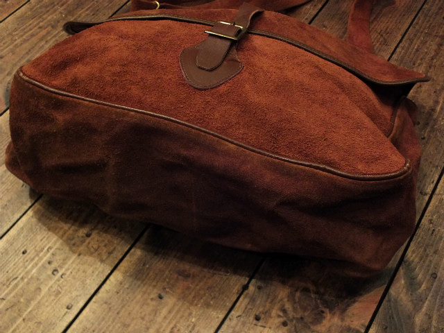 NO：8 L.L. Bean, Inc. / Bean's Suede Musette Bag: Cosmic Jumper