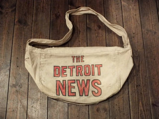 2018-02-04-Newspaperbag (1).jpg